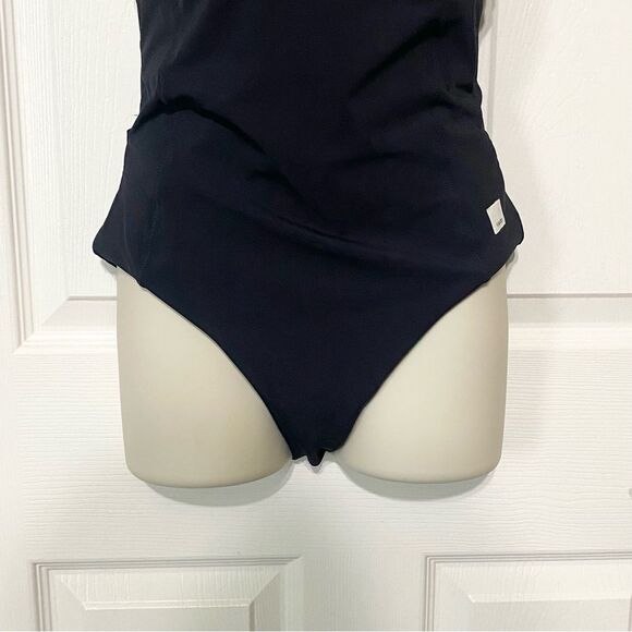 Vuori Womens Size Small Dune One Piece Swimsuit Black with Phone Pocket - Picture 3 of 13